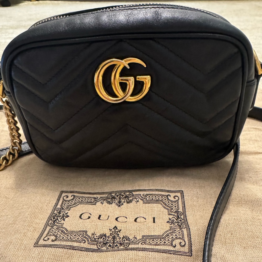 Gucci GG Marmont Mini Leather Shoulder Bag Black